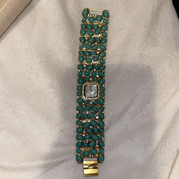 Vintage ADRIENNE Ladies 32mm Watch Faux Turquoise Rhinestone Gold‎ Tone
